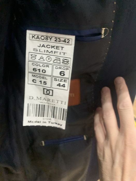 Продам костюм в отличном состояний, новый