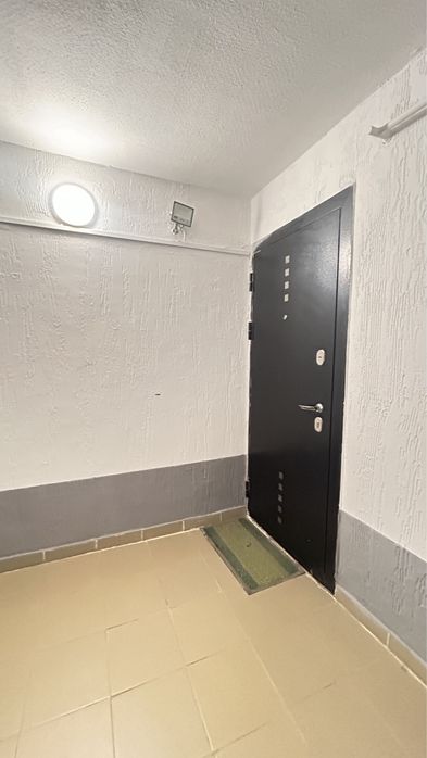 Продам 2 комнат квартиру
