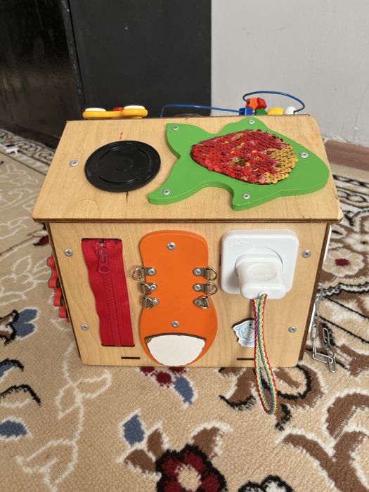 Продам бизиборд