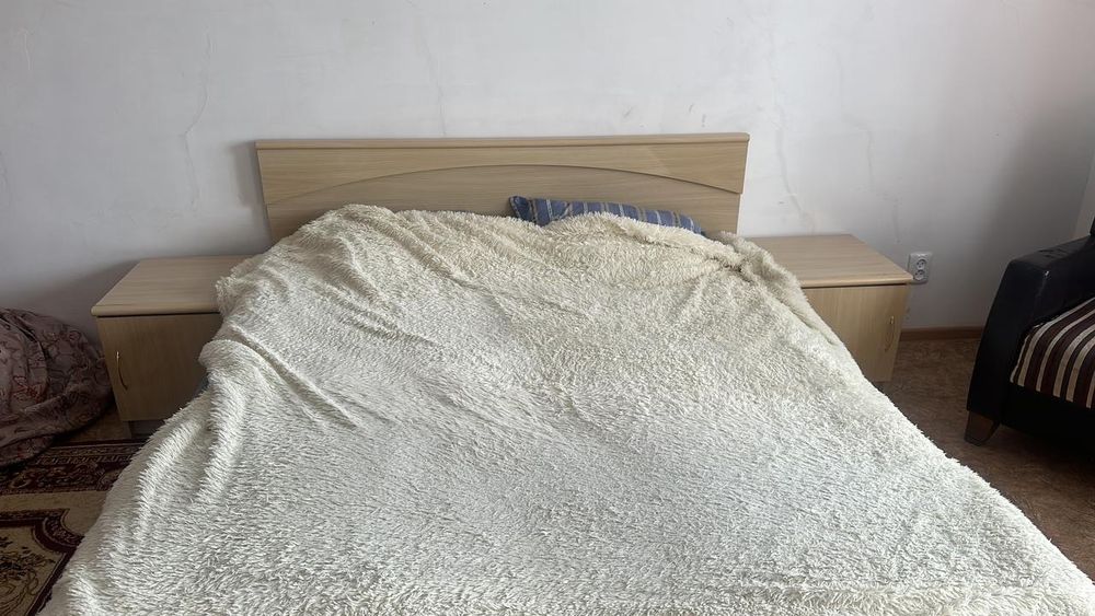 Продам кровать шкаф