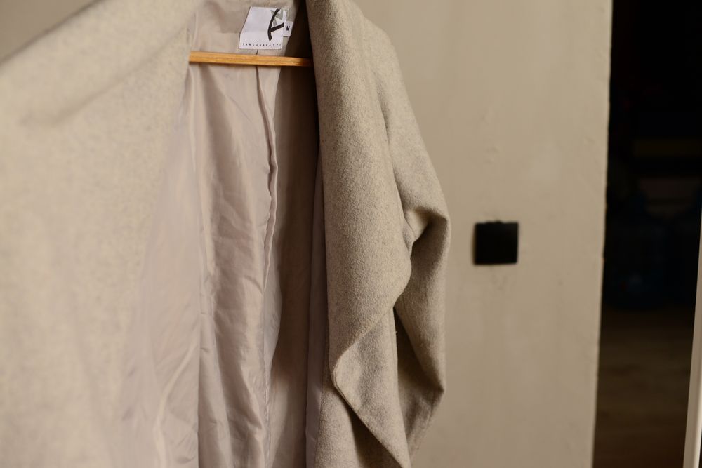 Пальто демисезонное