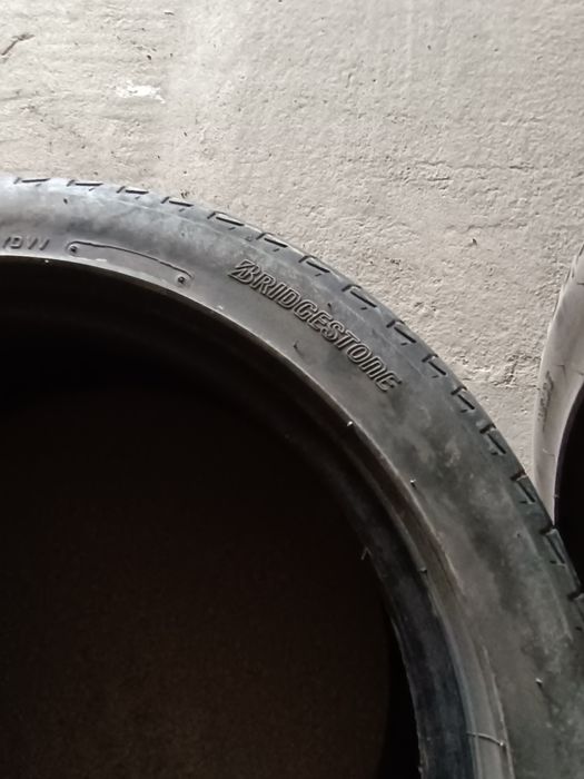 Продам летние шины 18