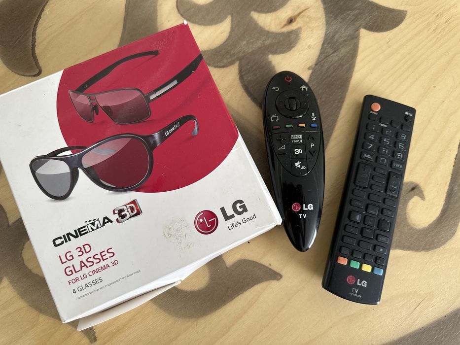 Телевизор Смарт LG. 3D очки новые!
