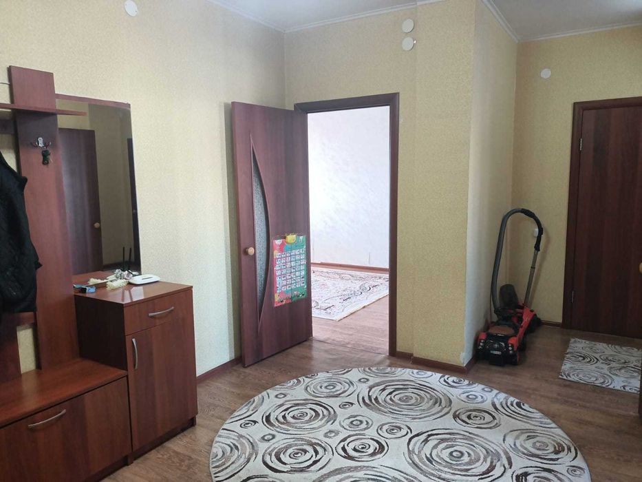 продам 2 комнатную КСК , улица Текстильщиков