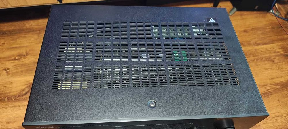 Amplificator Yamaha R-N301 – stare excelentă