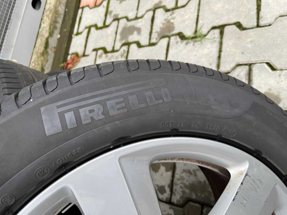 Jante Audi A6 225 55 17 Pirelli vara