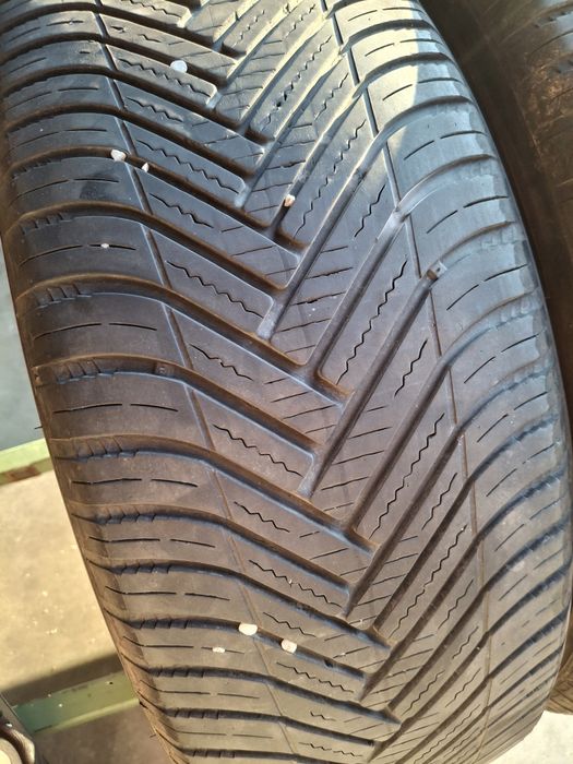 2 Anvelope m+s  235 60 r18 Hankook