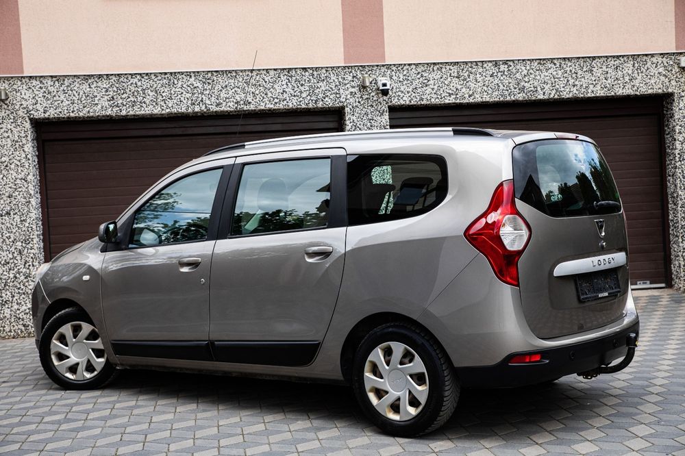 ~Dacia Lodgy~1.5 Dci~An 2014~Euro 5
Motorizare: 1.5 dci, 110 cai putere
An Fabricatie: 
Norma poluare: Euro 5
-Aer conditionat perfect functional
-Int