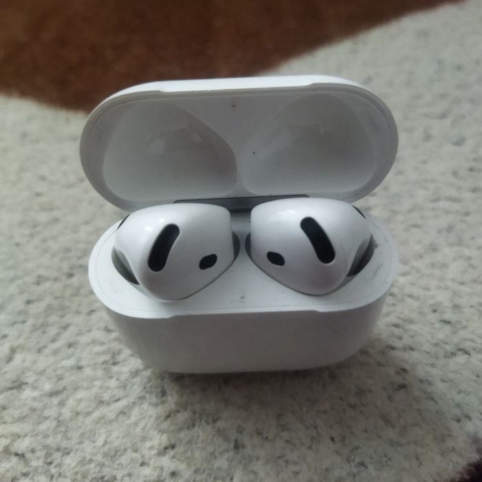 Безпроводные наушники