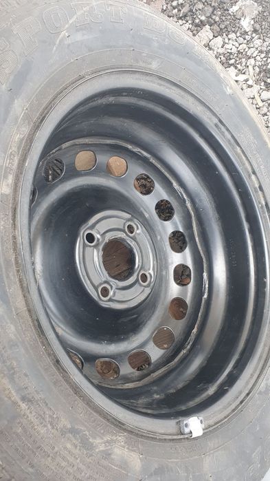 Гуми с джанти Seat Ibiza 98год.