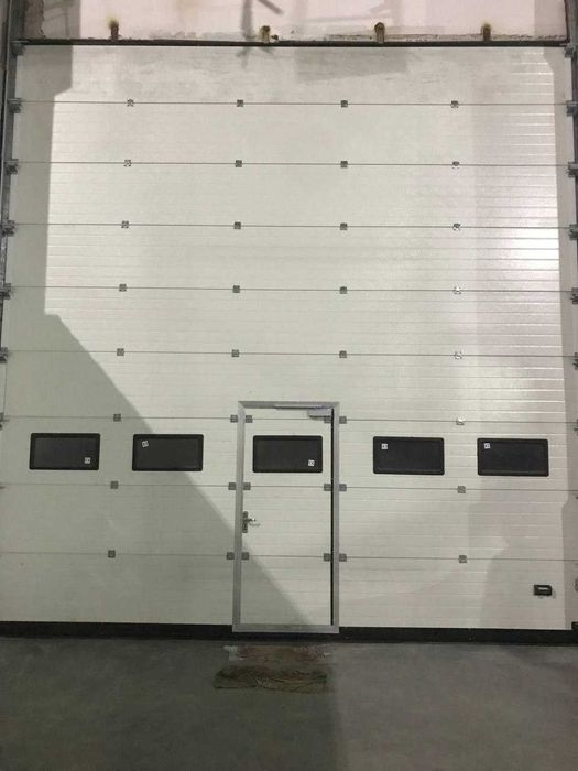 Промышленные ворота перечислением. Автоворота.