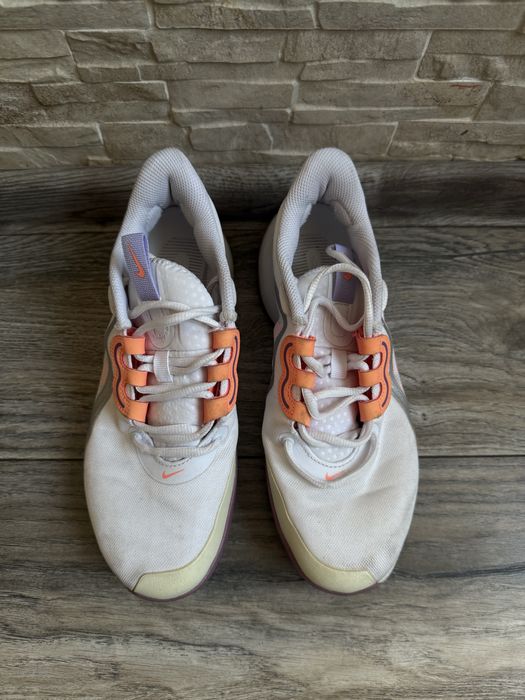 Дамски маратонки Nike