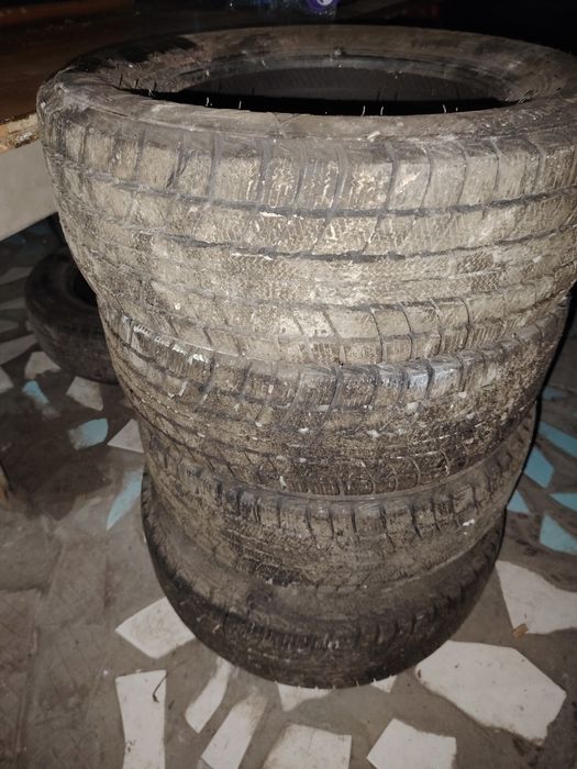 Продам зимний покрышки