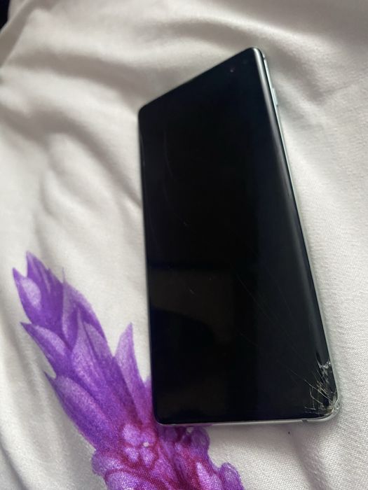 Samsung Galaxy s10Plus