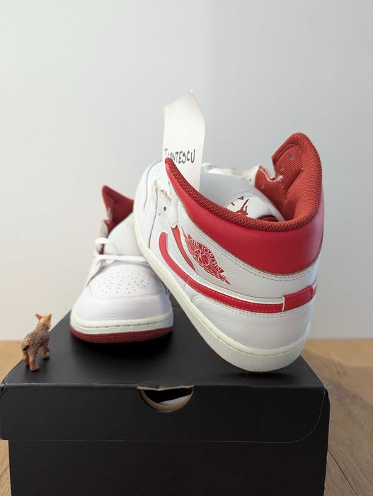 Air Jordan 1 Mid SE „Dune Red” – US 10.5 / EU 44.5 / CM 28.5 - NOU