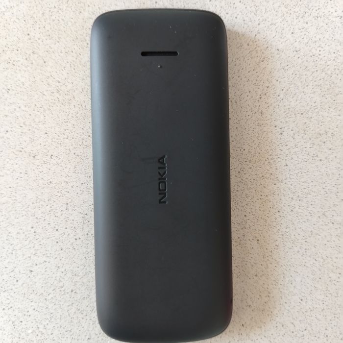 Нокиа 215 телефон