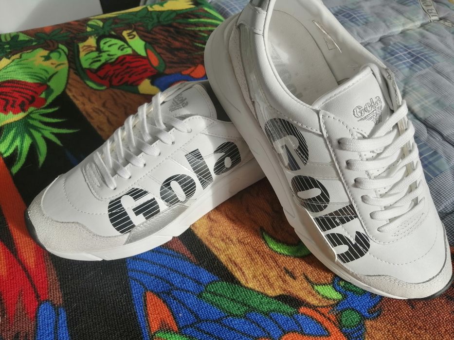Incaltaminte Gola