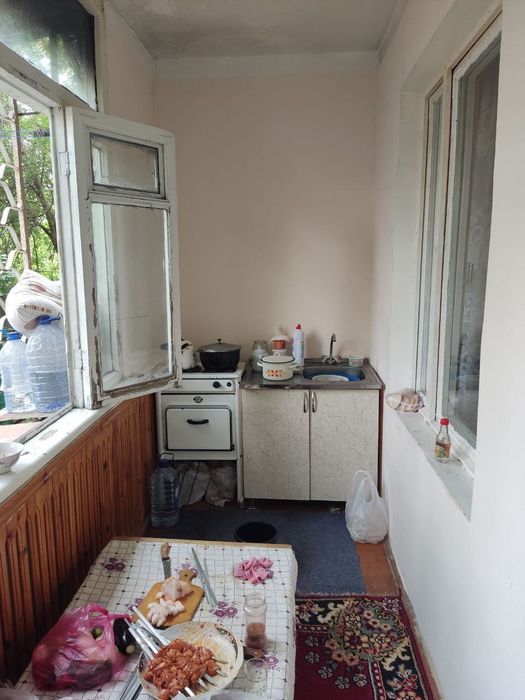 ТТЗ-1 - 1- комнатная, первый этаж 39кв,  переделанная в 2-х, 42990!