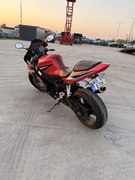 Suzuki gsx r 600 k5