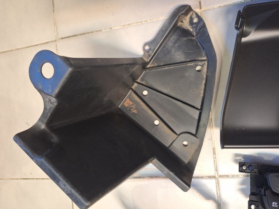 Части от Toyota C-HR facelift