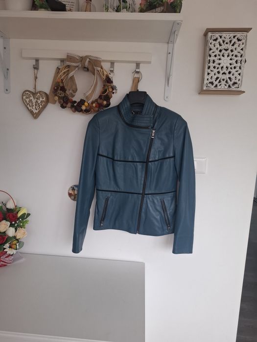 Geaca de damă din piele versatila