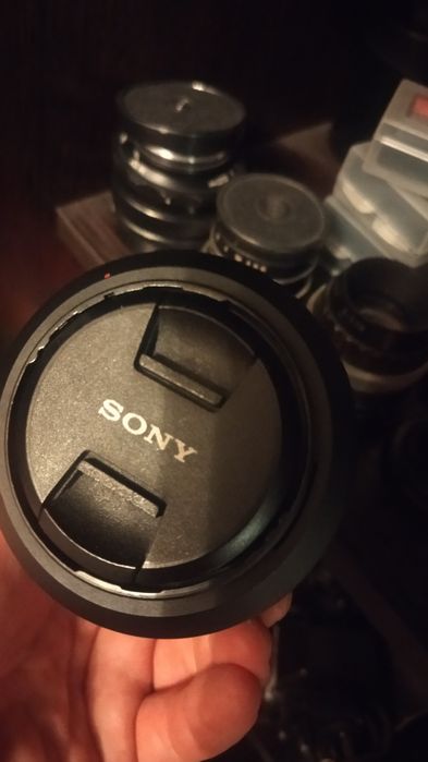 Объектив Sony FE 28-70mm f/3.5-5.6 OSS