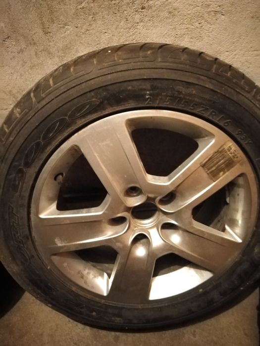 Алуминиеви джанти със зимни гуми 16 цола