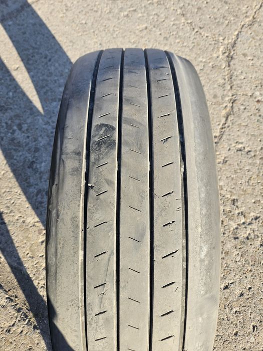 315/70 22.5-2 броя. Континентал