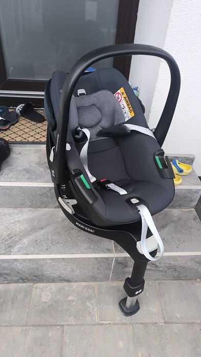 Maxi Cosi bebeluș  360°