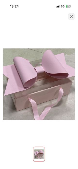 Декоративные коробки для подарков.