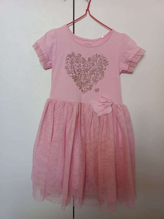 Платья нарядные для девочки