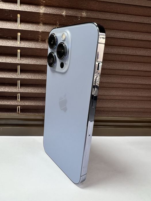 Продам IPhone 13 pro 256gb bat 76%