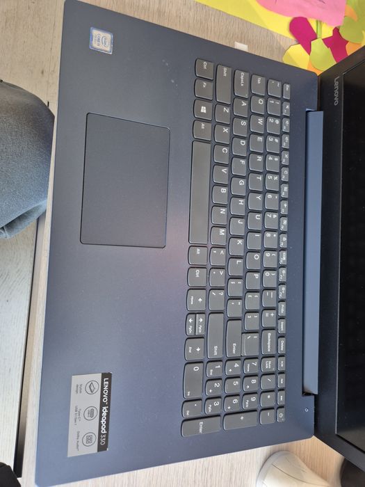 Vand laptop lenovo ideea pad 330