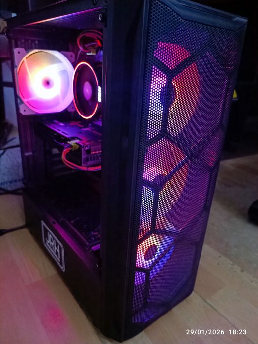 PC gaming Ryzen5 3500X 16Gb RX6600 8Gb DDR6