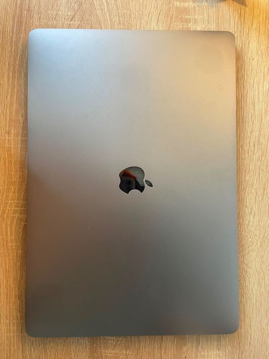 MacBook PRO 15 (Apple)