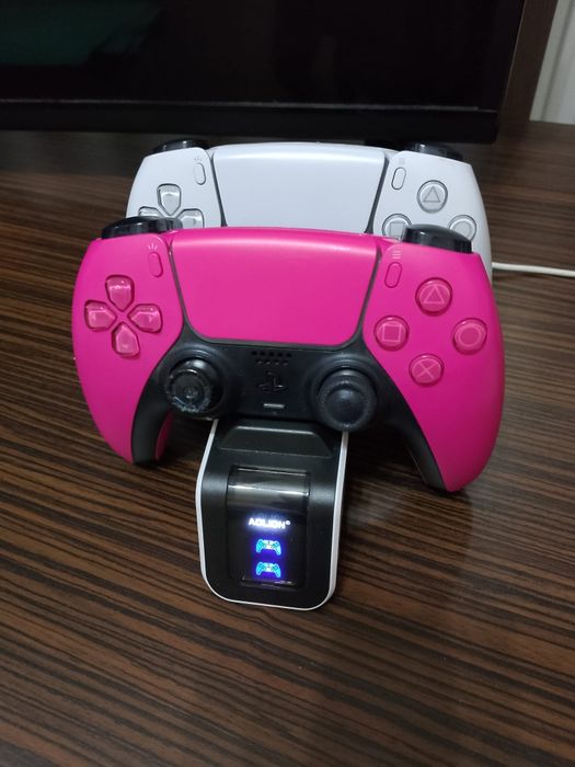 Statie încărcare controllere Playstation 5
