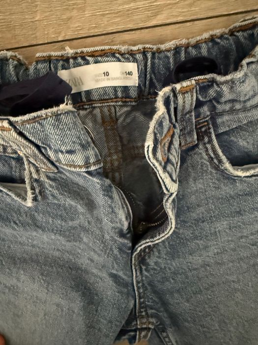 Blugi Zara marime 140 cm, 10 ani
