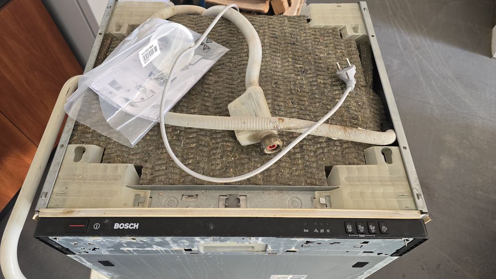 Съдомиялна за вграждане BOSCH 60 см.