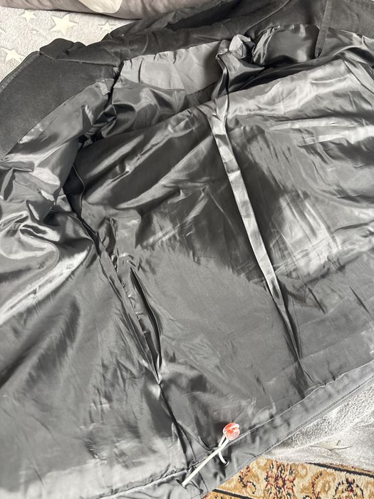 Куртка серого цвета,размера М