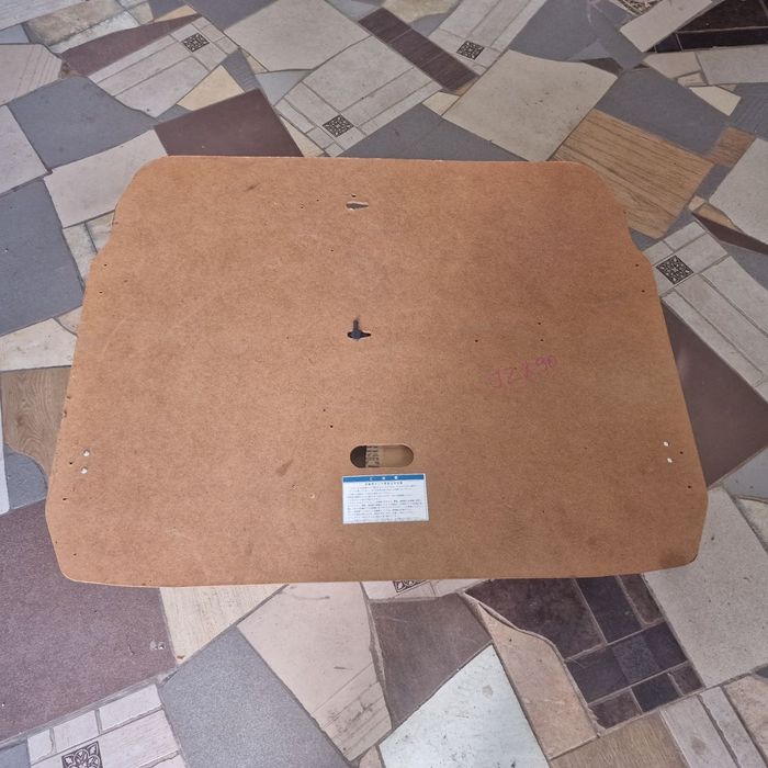 Продам пол в нишу багажника марк 2 90