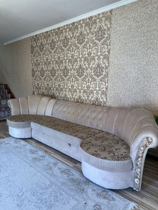 Диван для гостиной