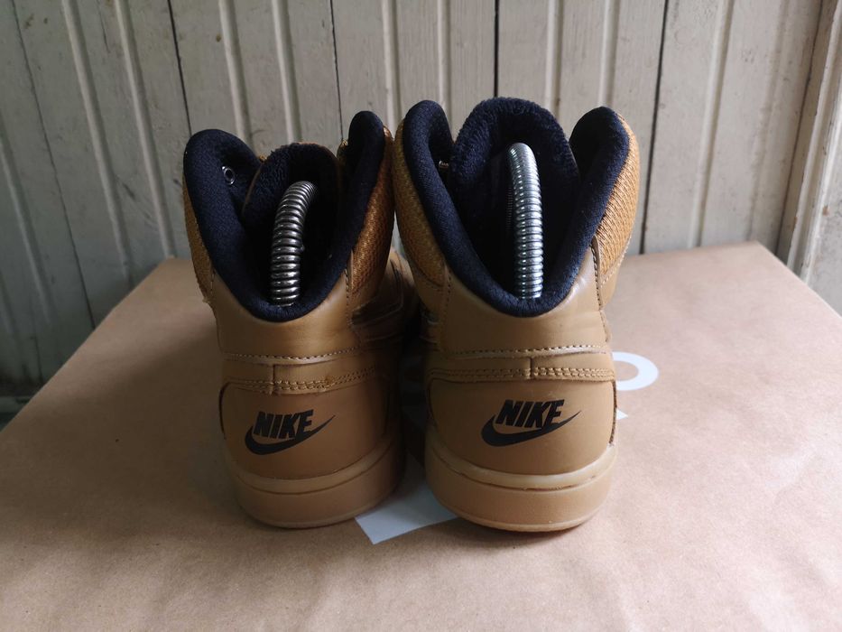 ''Nike Son OF Force Mid Winter''оригинални маратонки 37.5 номер