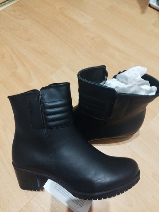 Топли боти с цип естествена кожа с ток номер  40
