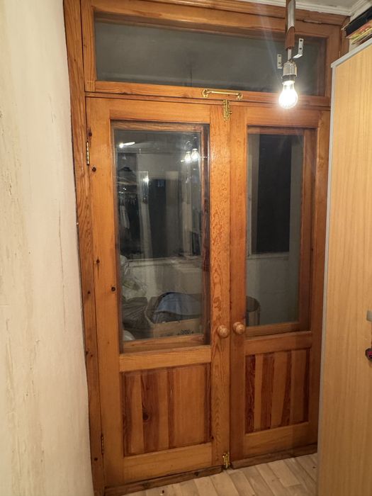 Двери дерявянные с коробкой