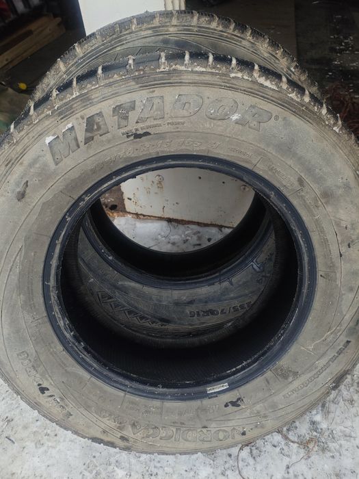 Шины летние 235/70/16