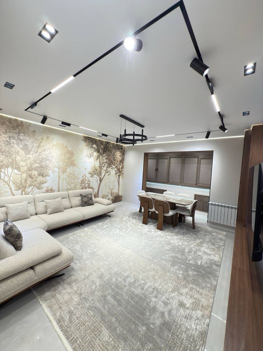 НОВАЯ 3х ком.кв-ра возле метро МИНОР,  3/7/9  свежий ремонт !