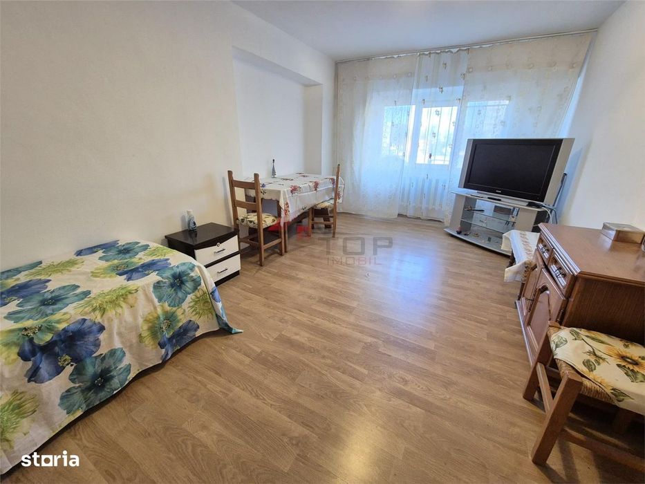 Apartament 3 camere, 2 bai, DECOMANDAT, ETAJ 1, Pacurari