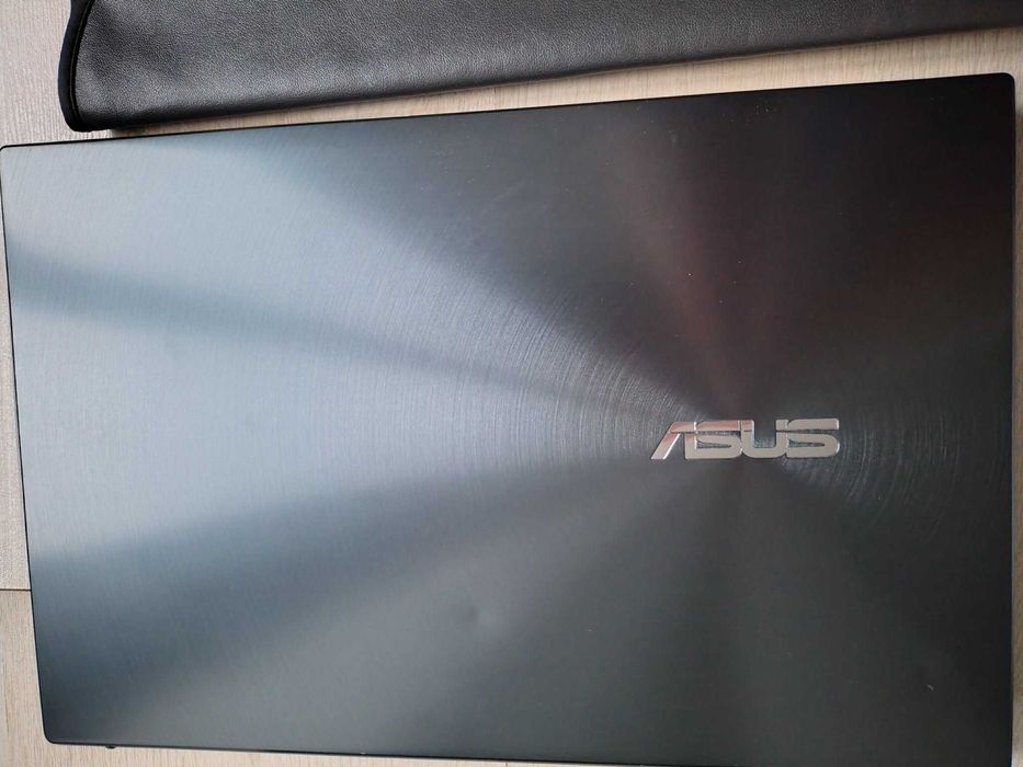 Asus ZenBook 14 Ryzen 7 5800H, 16GB RAM, 1TB SSD, 14" 2.5K, AMD Radeon