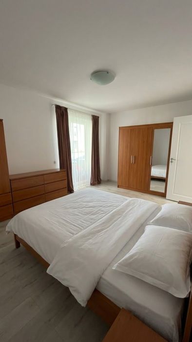 Proprietar, închiriez apartament 2 camere, terasă uriașă 60mp + parcare, Unirii  Ama Residence