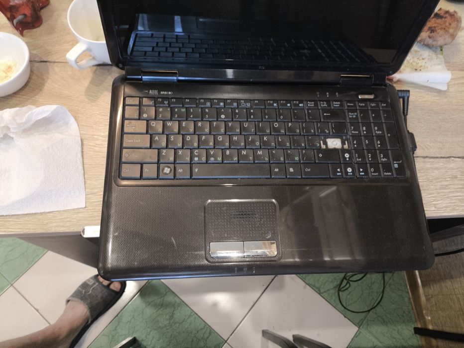 Продам ноутбук !